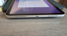 Mint
													Apple iPad 11th Gen - Wi-Fi, Silver, 128 GB, A3354, photo 3 of 9
