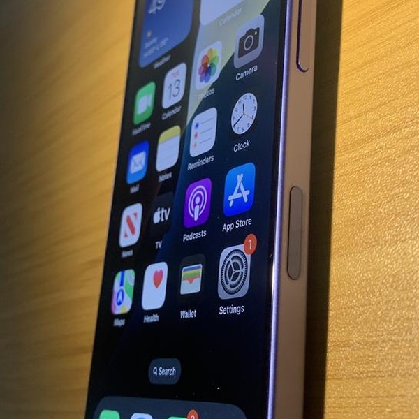 Apple iPhone 16 - Unlocked, 128 GB, Ultramarine, A3081