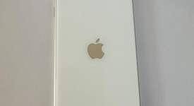Mint
													Apple iPhone SE 2nd Gen 2020 - Unlocked, White, 64 GB, A2275, photo 1 of 8