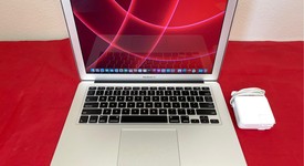 Good
													MacBook Air 2015 - 13" - Silver, 128 GB, 4 GB, photo 1 of 10