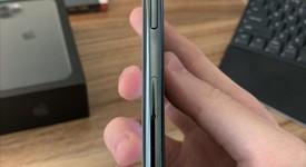 Good
													Apple iPhone 11 Pro - Unlocked, Green, 256 GB, A2160, photo 5 of 8