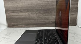 Good
													MacBook Air 2020 - 13" - I3, Gray, 256 GB, 8 GB, photo 5 of 8