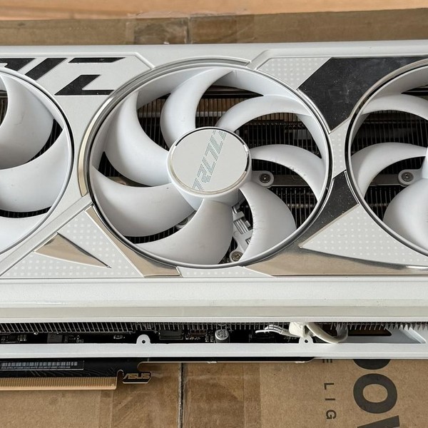 Asus GeForce RTX 4090 - ROG-STRIX-RTX4090-O24G-GAMING, ROG Strix Gaming OC