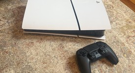 Mint
													PlayStation 5 Slim Digital Edition (2023) - White, 1 TB, photo 5 of 6