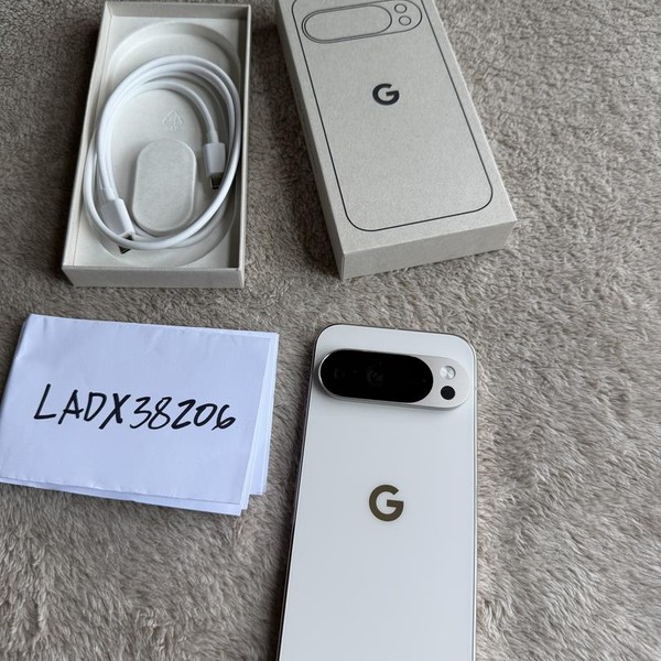 Google Pixel 10 Pro - Unlocked, 256 GB, Porcelain, G4QUR