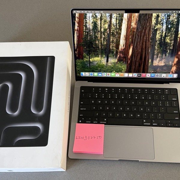 MacBook Pro Late 2023 (M3) - 14 inch - 1 TB, Gray, 16 GB, Apple M3, 10-core GPU