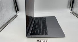 Good
													MacBook Air 2020 - 13" - Apple M1, Gray, 512 GB, 8 GB, photo 2 of 6