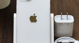 Fair
													Apple iPhone 14 - Unlocked, Starlight, 128 GB, A2649, photo 3 of 7