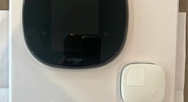 Mint
													Ecobee 4, photo 3 of 6