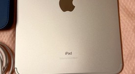 Mint
													Apple iPad 10th Gen - Unlocked, Silver, 256 GB, A2757, photo 1 of 22