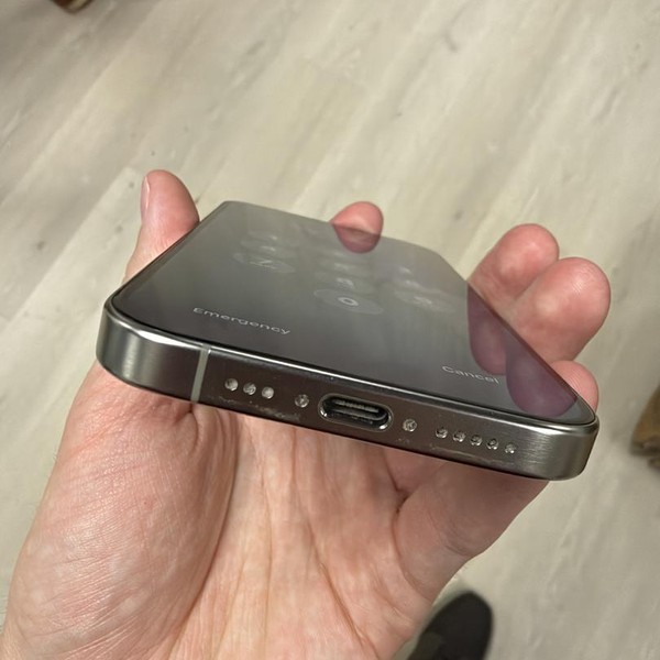 Apple iPhone 15 Pro - Verizon, 256 GB, Natural, A2848