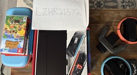 Mint
													Nintendo Switch 2 - Red & Blue, Standard, photo 5 of 7