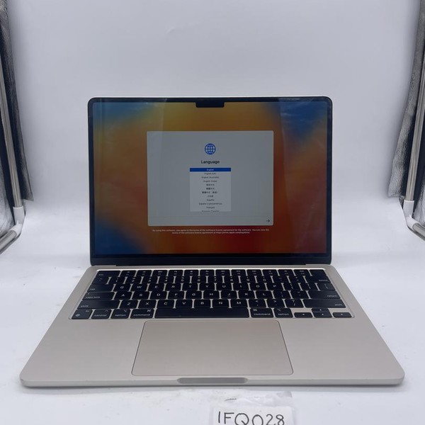 MacBook Air 2022 (M2) - 13 inch - Apple M2, Starlight, 256 GB, 8 GB