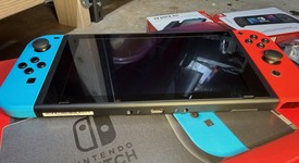 Good
													Nintendo Switch - Red & Blue, 32 GB, photo 3 of 4