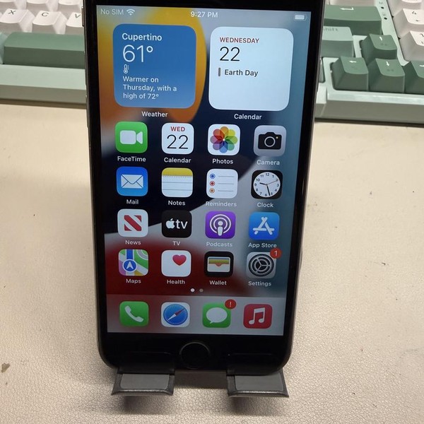 Apple iPhone 6S - Unlocked, 32 GB, Grey, A1688