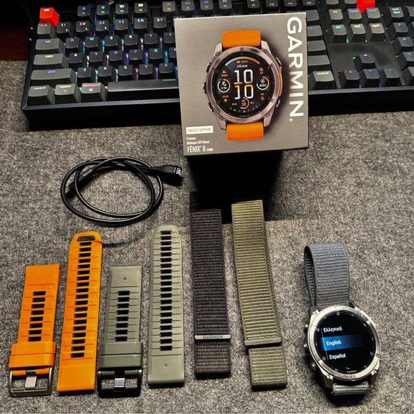 Garmin Fenix 8 - Titanium, AMOLED