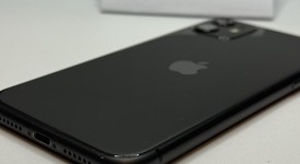 Good
													Apple iPhone 11 - Unlocked, Black, 64 GB, A2111, photo 3 of 7