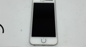 Good
													Apple iPhone SE 1st Gen 2016 - Unlocked, Silver, 32 GB, A1723, photo 5 of 10