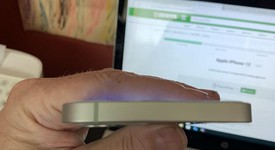 Good
													Apple iPhone 12 - Unlocked, Green, 64 GB, A2172, photo 5 of 6