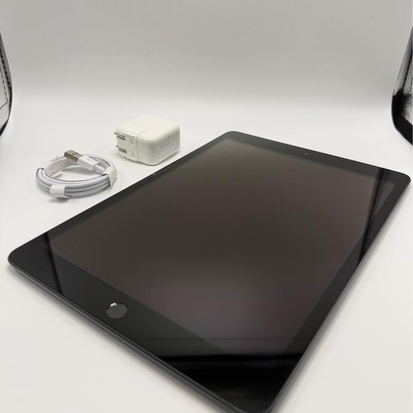 Apple iPad (9th Gen) - Wi-Fi, 64 GB, Gray, A2602
