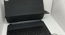 Used
													Apple Magic Keyboard for iPad Pro - Black, photo 1 of 9