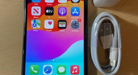 Fair
													Apple iPhone SE 2nd Gen 2020 - Unlocked, Black, 64 GB, A2275, photo 1 of 8