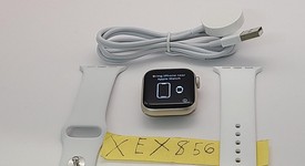Mint
													Apple Watch SE 2nd Gen 40mm - Unlocked, Starlight, A2726 - Cellular, Aluminum, photo 4 of 4