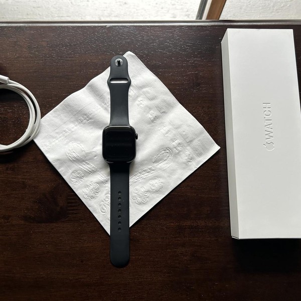 Apple Watch Series 10 46mm - Black, A2999 - GPS, Aluminum