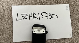Used
													Apple AirPods 2nd Gen - Lightning Case, photo 4 of 5