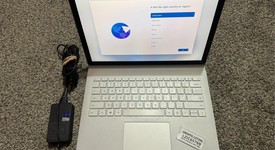 Good
													Microsoft Surface Book 2 13.5" - I5, 256 GB, 8 GB, photo 1 of 4