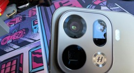 Good
													Oppo Find X9 Pro - Unlocked Non-US, Titanium Charcoal, 512 GB, 16 GB, photo 3 of 9