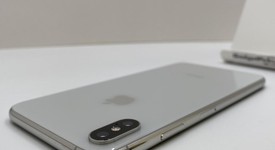 Good
													Apple iPhone Xs Max - Unlocked, Silver, 64 GB, A1921, photo 5 of 5