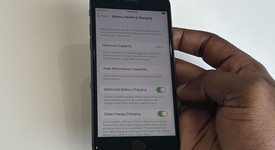 Good
													Apple iPhone 8 - Unlocked, Gray, 64 GB, A1905, GSM, photo 4 of 12