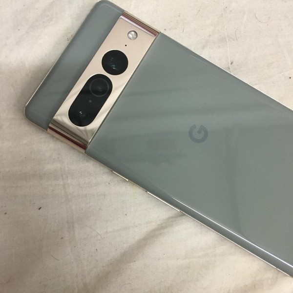 Google Pixel 7 Pro - Unlocked, 128 GB, Hazel, 12 GB, GE2AE