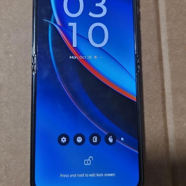 Motorola Razr Plus (2023) - Unlocked, 256 GB, Black, 8 GB