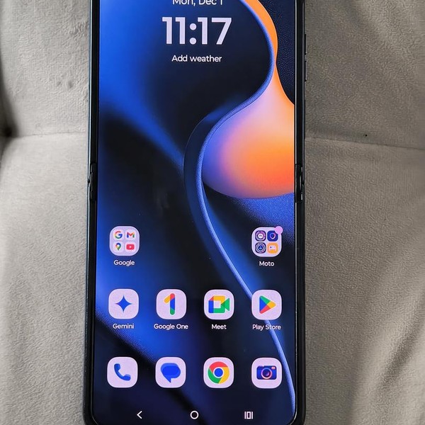 Motorola Razr (2025) - Unlocked, 256 GB, Blue, 8 GB