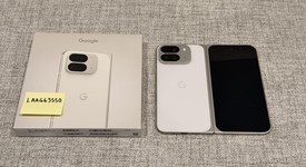 Good
													Google Pixel 9 Pro Fold - Unlocked, Porcelain, 256 GB, GGH2X, photo 4 of 16