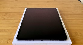 Good
													Apple iPad Pro 12.9" 5th Gen 2021 - Unlocked, Gray, 512 GB, photo 3 of 14