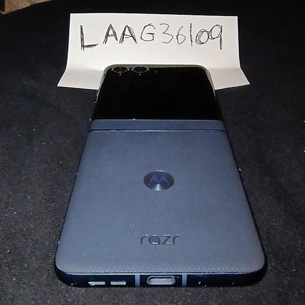 Motorola Razr (2025) - Unlocked, 256 GB, Blue, 8 GB