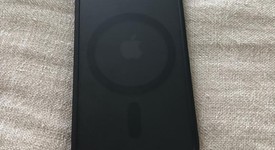 Mint
													Apple iPhone SE 3rd Gen 2022 - Unlocked, Midnight, 64 GB, A2595, photo 2 of 9