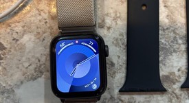 Good
													Apple Watch SE 1st Gen 40mm - Gray, A2351 - GPS, Aluminum, photo 2 of 5