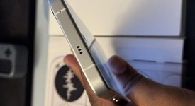 Mint
													Nothing Phone (3) - Unlocked, White, 512 GB, 16 GB, photo 5 of 13