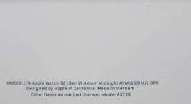 New
													Apple Watch SE 2nd Gen 44mm - Midnight, A2723 - GPS, Aluminum, photo 4 of 5