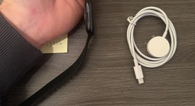 Good
													Apple Watch Series 9 45mm - Unlocked, Midnight, A2984 - Cellular, Aluminum, photo 4 of 5