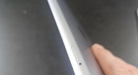 Good
													Apple iPad 6th Gen - Unlocked, Silver, 32 GB, A1954, photo 5 of 10