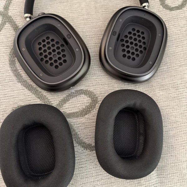 Apple AirPods Max - Gray