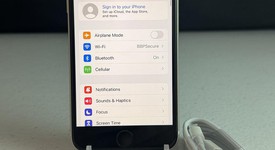 Good
													Apple iPhone SE 3rd Gen 2022 - Unlocked, Starlight, 256 GB, A2595, photo 3 of 16