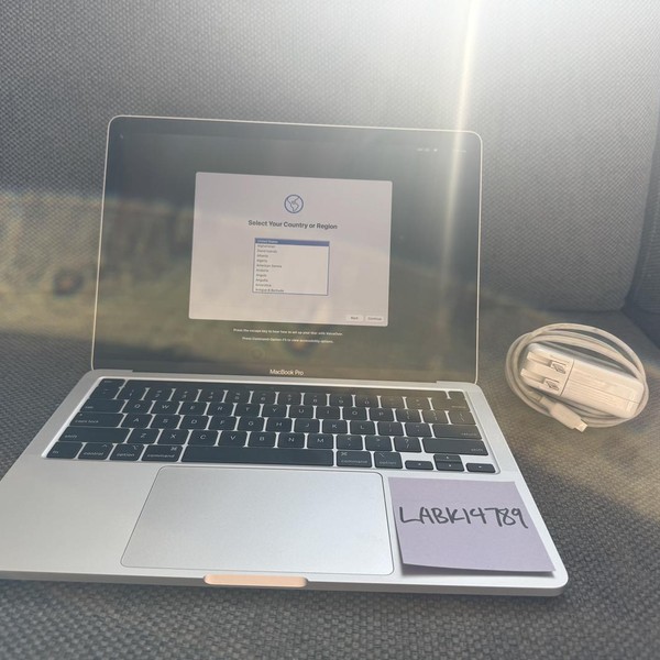 MacBook Pro 2020 - 13 inch - 512 GB, Silver, 16 GB, Intel Core i5