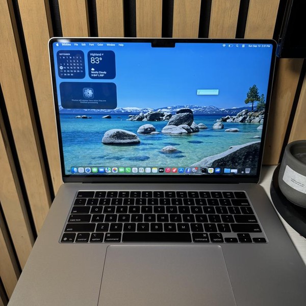 MacBook Air 2025 (M4) - 15 inch - 512 GB, Silver, 24 GB, Apple M4