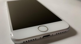 Good
													Apple iPhone 7 - Unlocked, Silver, 128 GB, A1660, photo 5 of 9